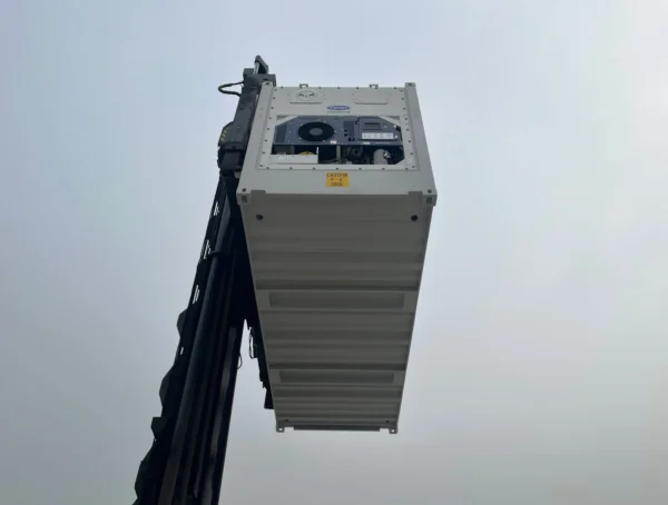 20 Fuß High Cube Kühlcontainer mit Personaltür – Bild 4